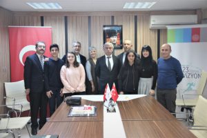 Bursa'da kitap okuma etkinliğinde dereceye girenler &ouml;d&uuml;llendirildi