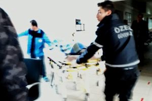 Dışarıdaki tuvalete gitti, donarak &ouml;ld&uuml;!