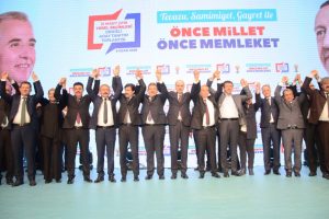 Adayları Numan Kurtulmuş a&ccedil;ıkladı