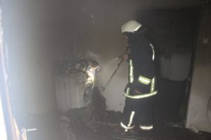 Yanan elektrik kablosu mutfağı k&uuml;l etti