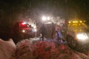 Yaylaya gidenler mahsur kaldı! Kurtarma operasyonu s&uuml;r&uuml;yor...