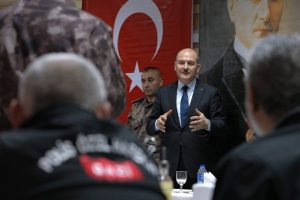 İ&ccedil;işleri Bakanı Soylu: Suriyeliler bizim i&ccedil;in imtihan