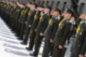 100 muvazzaf asker hakkında yakalama kararı