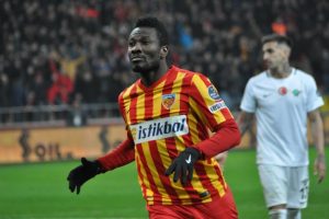 Asamoah Gyan 2 hafta yok!