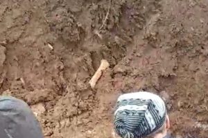 Anne ve kızın cesedini arama &ccedil;alışmalarında kemik bulundu