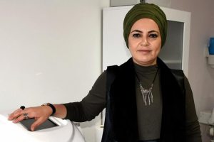 Mezun olduğu okulda 'uzman eller' yetiştiriyor