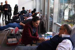 Kemik iliği nakli bekleyen hastalar i&ccedil;in sıraya girdiler