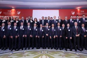 2019 yılı FIFA hakemlerine kokartları t&ouml;renle takıldı