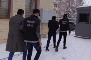 Uşak polisinden uyuşturucu tacirlerine darbe