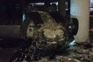 İnanılmaz kaza: 40 metrelik AVM inşaatına d&uuml;şt&uuml;