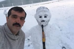 Bursa İnegöl'de 'kardan adam' manzaraları