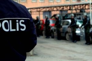 Karab&uuml;k merkezli FET&Ouml;/PDY operasyonu: 4 kişi g&ouml;zaltına alındı