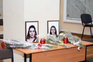 Ukrayna'da &ouml;ld&uuml;r&uuml;len T&uuml;rk &ouml;ğrenciler anıldı