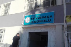 Ter&ouml;r &ouml;rg&uuml;t&uuml; propagandası yapan &ouml;ğretmene g&ouml;zaltı