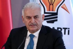 Binali Yıldırım'dan &Ouml;zg&uuml;r &Ouml;zel'in iddiasına yanıt