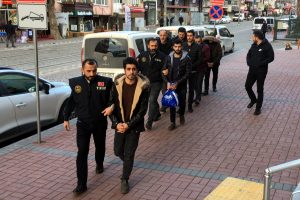 Kocaeli'de terör operasyonu: 5 gözaltı