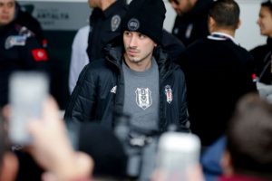 Monchi'den Oğuzhan &Ouml;zyakup a&ccedil;ıklaması!