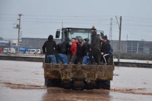 İzmir-Eskişehir tren seferlerine yağış engeli