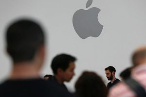 Apple, iPhone üretimini azaltmaya gidiyor