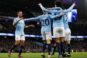 Manchester City 3 golle kazandı