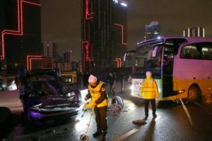 Zincirleme trafik kazası! Voleybolcular şoka girdi...