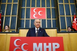 Bah&ccedil;eli: Gocunan varsa gocuk giysin