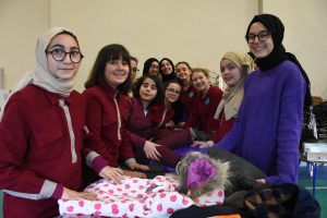 Bursa "İyilik lisesi" ihtiya&ccedil; sahiplerinin y&uuml;z&uuml;n&uuml; g&uuml;ld&uuml;r&uuml;yor