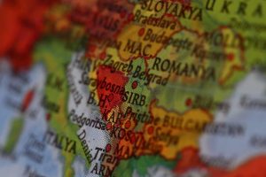 Bosna Hersek'te 100 g&uuml;nd&uuml;r h&uuml;k&uuml;met kurulamadı