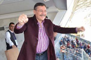 G&ouml;k&ccedil;ek'ten CHP'li Taşcıer'e yanıt: G&ouml;r&uuml;nce &ccedil;atır &ccedil;atır &ccedil;atlayacaksın