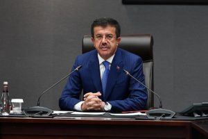 Zeybekci: 'İzmir'in kendi hikayesini yazması gerekiyor'