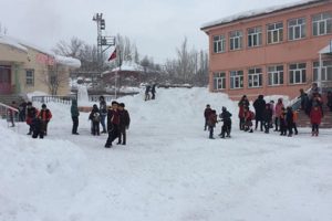 Karlıova'da eğitime yine ara verildi