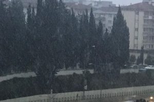 Bursa'da kar yağışı başladı yarın okullar tatil mi? Bursa Valiliği son dakika kar tatili a&ccedil;ıklaması yaptı mı? (16 Ocak 2019 &Ccedil;arşamba)