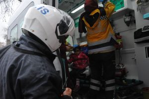 Bursa'da k&uuml;&ccedil;&uuml;k &ccedil;ocuğa motosiklet &ccedil;arptı
