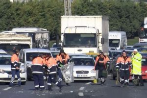 İstanbul'u kilitleyen zincirleme kaza!