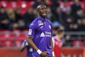 Stephane Mbia'nın s&ouml;zleşmesi feshedildi!