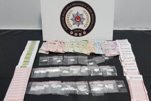 Denizli'de uyuşturucu operasyonu: 12 tutuklama