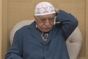 FET&Ouml; elebaşı G&uuml;len'in talimatıyla istifa etmişler