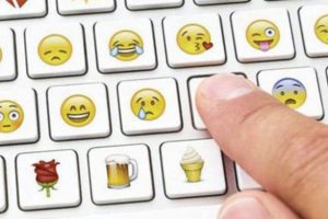 T&uuml;m d&uuml;nyanın iletişimi i&ccedil;in 'Emoji Dili' geliyor