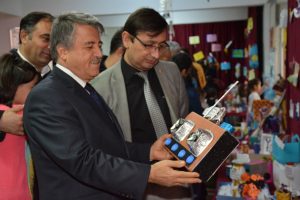 &Ouml;ğrencilerden atık materyal sergisi
