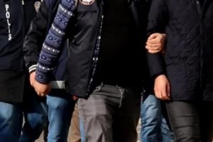 Sahte alkol satanlara operasyon: 4 g&ouml;zaltı