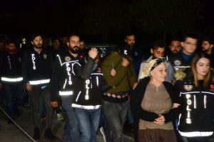 Adana merkezli torbacı operasyonu: 18 gözaltı