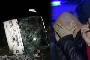 Cenaze dönüşü feci kaza: 2 kişi öldü, 15 kişi yaralandı