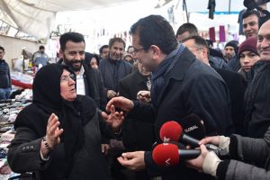 İmamoğlu'ndan 'Sana b&ouml;rek yaparım ama oy vermem' diyen kadına: Se&ccedil;ileceğim, gelip yiyeceğim