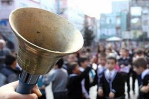 18 milyon &ouml;ğrenci i&ccedil;in yarın 'tatil zili' &ccedil;alacak