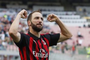 Higuain'in transferi i&ccedil;in anlaşma tamam!