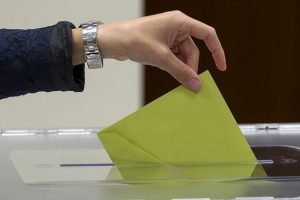 AK Parti YSK temsilcisi &Ouml;zel: Ne m&uuml;kerrer se&ccedil;men ne hayali se&ccedil;men var