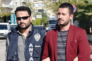 Liseli kıza dehşeti yaşattı, mahkemede &ouml;z&uuml;r diledi