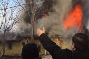 Bursa'da Suriyelilerin kaldığı ev alev alev yandı