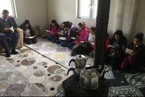 &Ouml;ğrencilere kitap okuma alışkanlığı kazandırılıyor