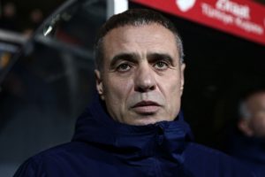 Ersun Yanal'dan transfer s&ouml;zleri!